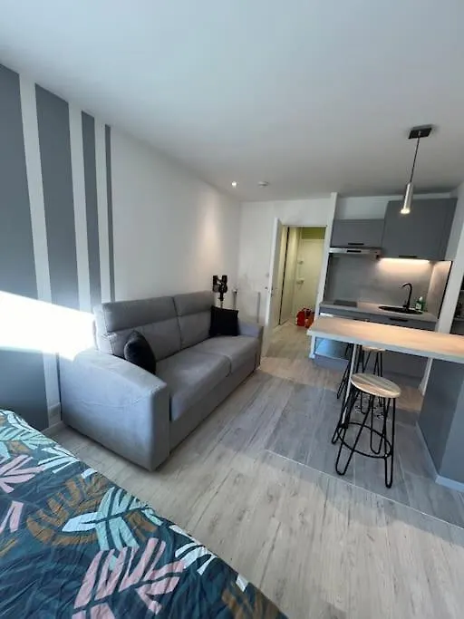 Appartement Tout Confort Proche Lac Thyez 0*,  France